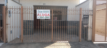 Casa na rua Paquet&aacute; Aluguel (Frente)